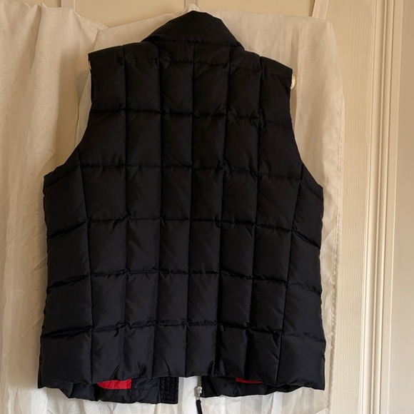 GAP Black Quilted Puffer Vest with Red Lining, Large - Picture 5 of 6